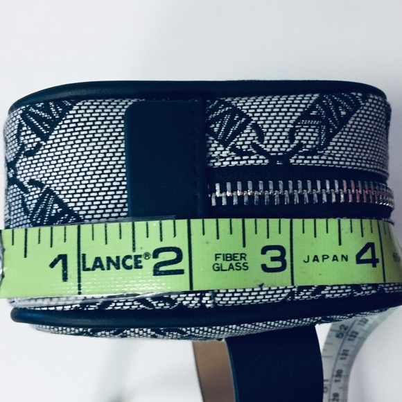 NWT Michael Kors Belt Bag - Picture 14 of 16